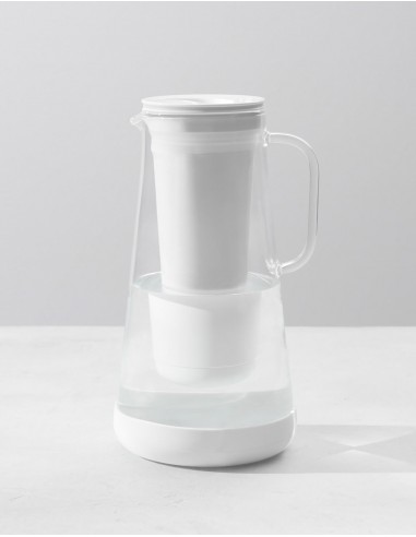 LifeStraw Home Glass Pitcher Dans la société mordern